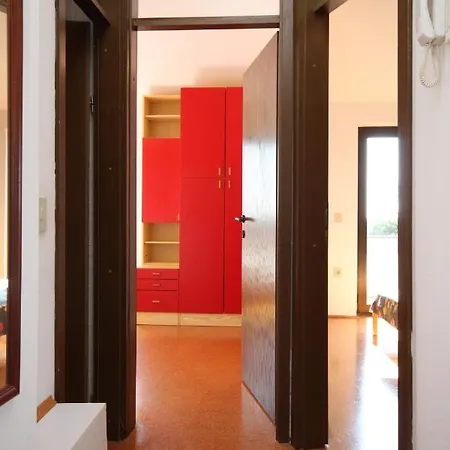 Apartment 7171a *